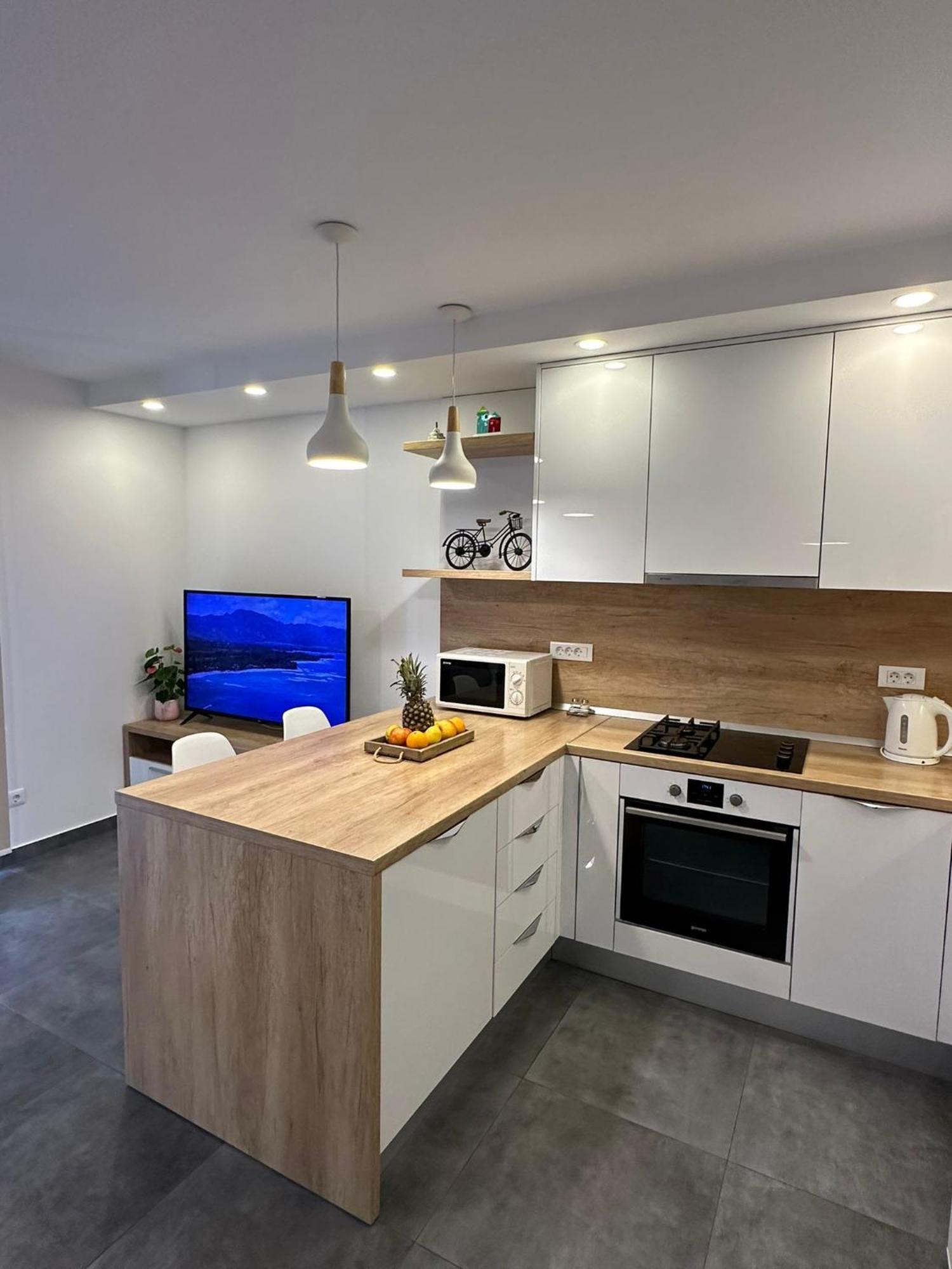 Apartment Ante Brela Bagian luar foto
