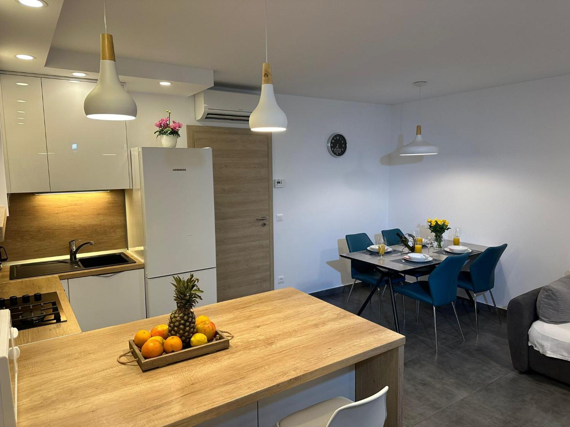 Apartment Ante Brela Bagian luar foto